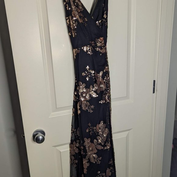 Sequin Bodycon Dress - Picture 4 of 8